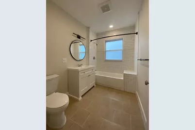 114 Blaisdell St #2, Haverhill, MA 01832 - Photo 6