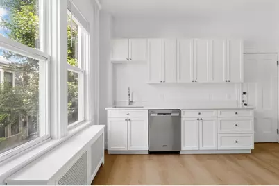 173 Davis St #3, Brookline, MA 02445 - Photo 16
