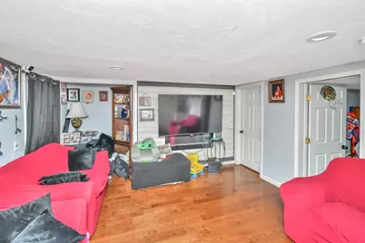 469 Summer St, Brockton, MA 02302 - Photo 12