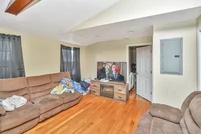 469 Summer St, Brockton, MA 02302 - Photo 6