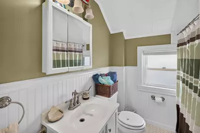 32 Raymond St, Fall River, MA 02723 - Photo 26