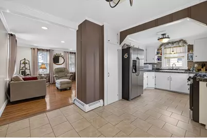 32 Raymond St, Fall River, MA 02723 - Photo 18