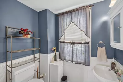 32 Raymond St, Fall River, MA 02723 - Photo 20