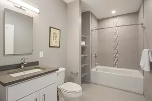 10 Essex St, Cambridge, MA 02139 - Photo 8