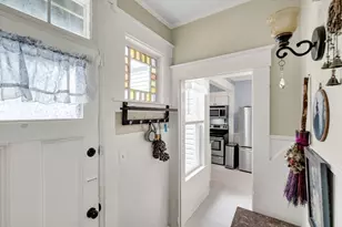 24 Cabot, Salem, MA 01970 - Photo 8