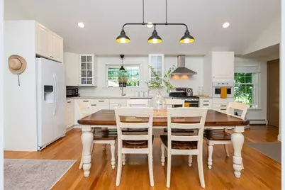 77 Washington St, Stoneham, MA 02180 - Photo 14