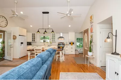 77 Washington St, Stoneham, MA 02180 - Photo 12