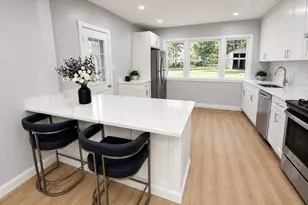 20 Rayburn Rd, Stoughton, MA 02072 - Photo 4