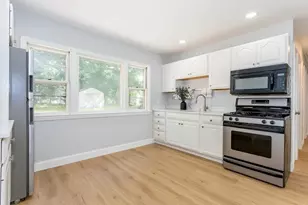 20 Rayburn Rd, Stoughton, MA 02072 - Photo 8