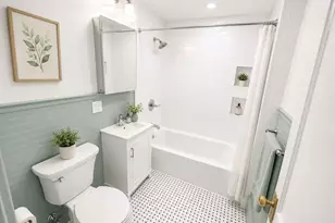 119 Freeman St, Brookline, MA 02446 - Photo 8