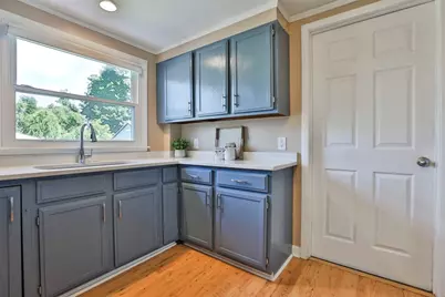 23 Bailey St, Lynn, MA 01904 - Photo 18