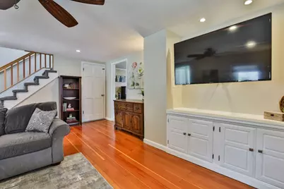 23 Bailey St, Lynn, MA 01904 - Photo 12