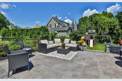 23 Bailey St, Lynn, MA 01904 - Photo 34