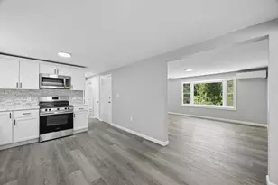638 Pleasant St, Marlborough, MA 01752 - Photo 8