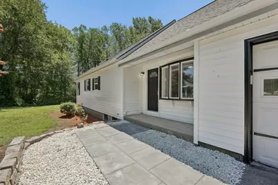 638 Pleasant Street, Marlborough, MA 01752 - Photo 2