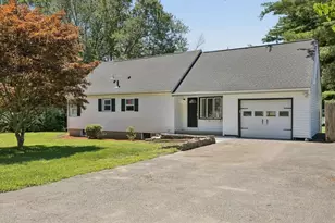 638 Pleasant St, Marlborough, MA 01752 - Photo 1