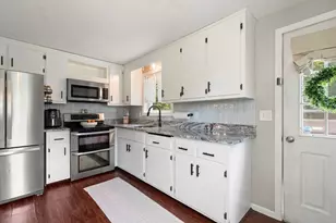 133 Willowdale Rd, Tyngsborough, MA 01879 - Photo 8