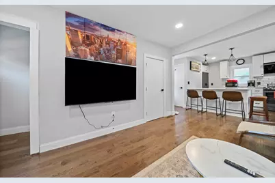 2 Stones Ct, Framingham, MA 01701 - Photo 8