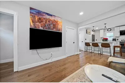 2 Stones Ct, Framingham, MA 01701 - Photo 8