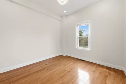222 Hamilton St, Saugus, MA 01906 - Photo 30