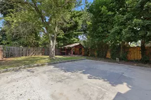 222 Hamilton St, Saugus, MA 01906 - Photo 40