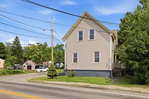 222 Hamilton St, Saugus, MA 01906 - Photo 36