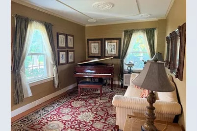 179 Hillside St, Arlington, MA 02476 - Photo 6