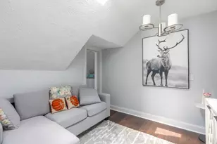 9 Lawrence St, Woburn, MA 01801 - Photo 34