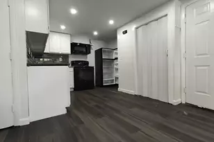 425 W Elm St, Brockton, MA 02301 - Photo 2