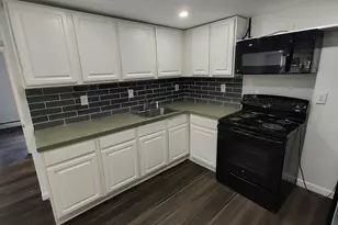 425 W Elm St, Brockton, MA 02301 - Photo 6