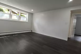 425 W Elm St, Brockton, MA 02301 - Photo 10