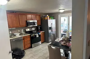 129 Florence St, Brockton, MA 02301 - Photo 12