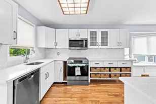 700 Shore Dr, Fall River, MA 02721 - Photo 8