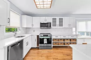 700 Shore Dr, Fall River, MA 02721 - Photo 8