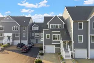 700 Shore Dr, Fall River, MA 02721 - Photo 2