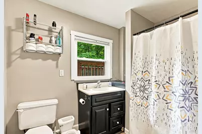188 Maple St, Douglas, MA 01516 - Photo 14