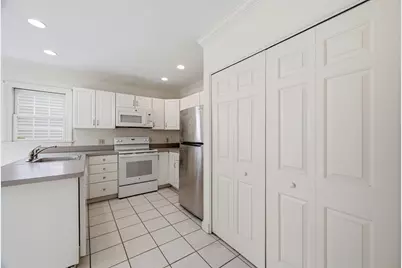605 Middle St #22, Braintree, MA 02184 - Photo 12
