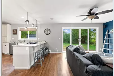 55 Lindsay Rd, Springfield, MA 01128 - Photo 4