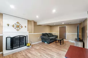 64 Brand Ave, Wilmington, MA 01887 - Photo 16