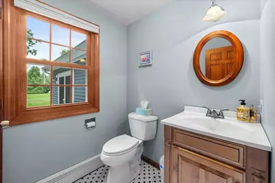 13 Bayview Ave, Berkley, MA 02779 - Photo 10