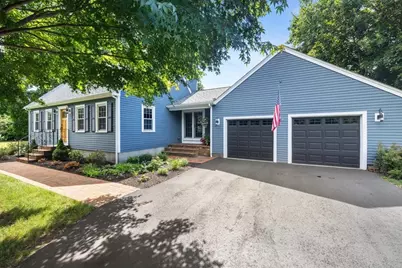 13 Bayview Ave, Berkley, MA 02779 - Photo 4