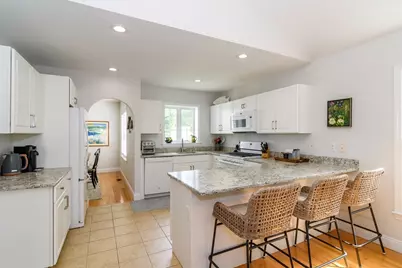 14 Sea Knoll Ct #14, Bourne, MA 02532 - Photo 6
