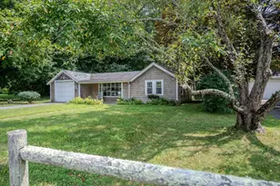 20 Bryant St, Dartmouth, MA 02747 - Photo 2