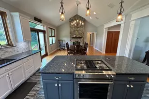139 Blanchard St, Chicopee, MA 01020 - Photo 14