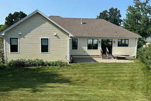 139 Blanchard St, Chicopee, MA 01020 - Photo 6