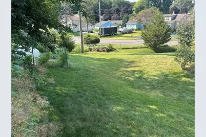 139 Blanchard St, Chicopee, MA 01020 - Photo 8