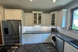 139 Blanchard St, Chicopee, MA 01020 - Photo 10