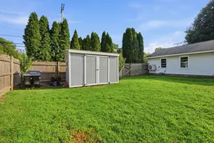 7 Pincushion Rd, Framingham, MA 01702 - Photo 38