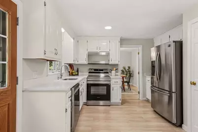 394 Old Farm Rd, Franklin, MA 02038 - Photo 12