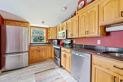 18 Carol Ave, Pembroke, MA 02359 - Photo 8